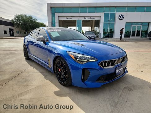 Used 2022 Kia Stinger GT1 RWD image 1