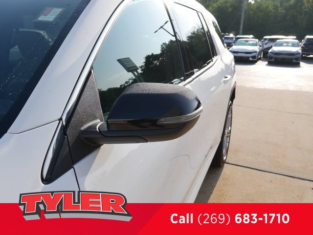 New 2027 Chevrolet Traverse LT w/ LPO, Floor Liner Package AWD/4WD image 11