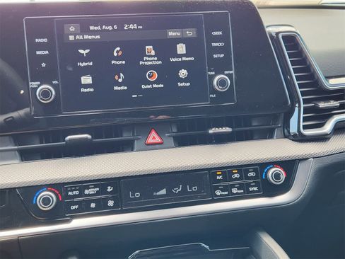 New 2025 Kia Sportage LX image 15