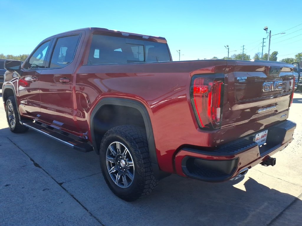 Used 2024 GMC Sierra 1500 AT4 w/ AT4 Premium Package AWD/4WD image 5