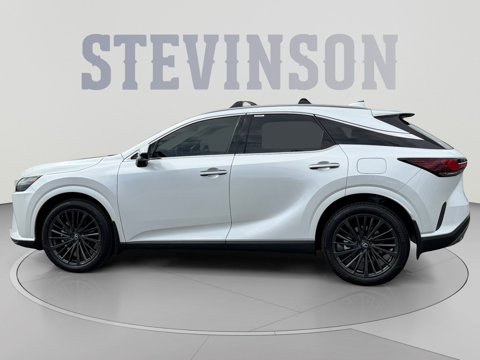 Used 2026 Lexus RX 350h w/ Convenience Package AWD/4WD image 2