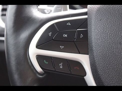 Used 2018 Jeep Grand Cherokee Summit w/ Platinum Series Group AWD/4WD image 32