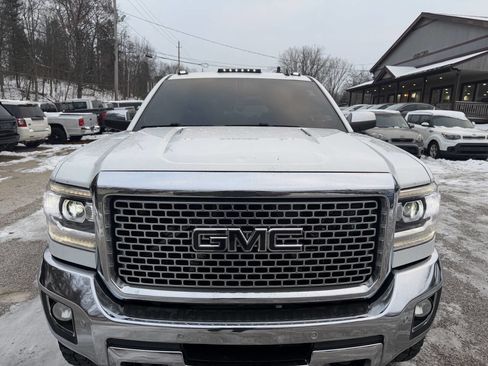 Used 2015 GMC Sierra 2500 SLT w/ Duramax Plus Package image 6