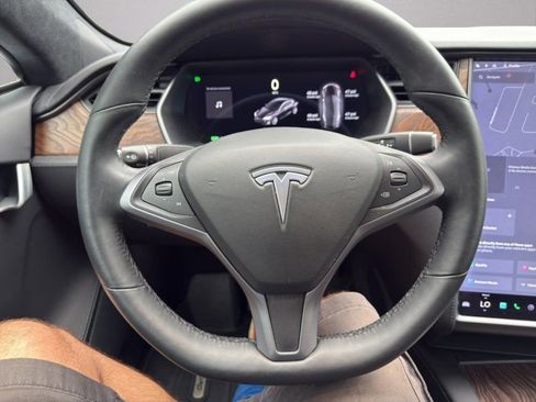 Used 2019 Tesla Model S Standard Range image 14