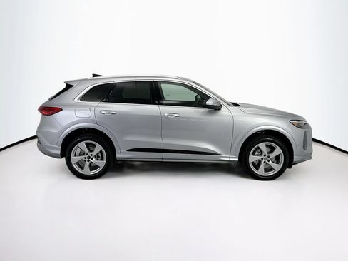Used 2026 Audi Q5 Premium Plus w/ Premium Plus AWD/4WD image 4