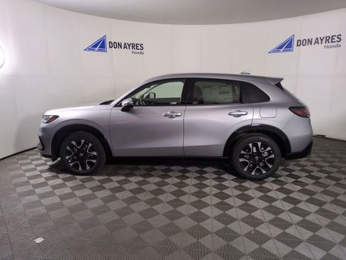 New 2026 Honda HR-V EX-L image 2