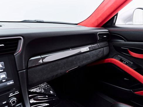 Used 2019 Porsche 911 GT2 RS RWD image 90