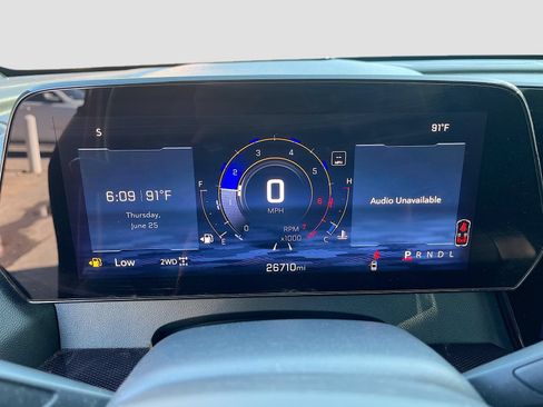 Used 2024 Chevrolet Traverse Z71 AWD/4WD image 12