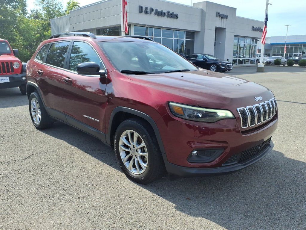 Used 2022 Jeep Cherokee Latitude Lux w/ Mopar Interior Package FWD image 1