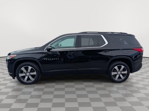 Used 2020 Chevrolet Traverse LT w/ LT Premium Package AWD/4WD image 2