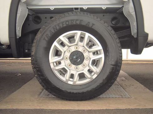 Used 2024 Chevrolet Silverado 2500 LT w/ Safety Package image 12