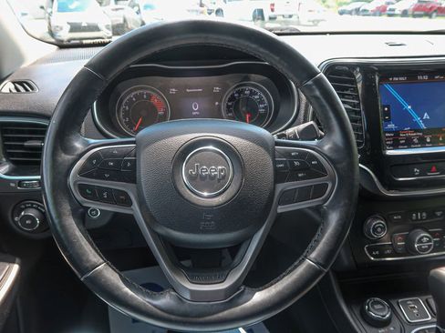 Used 2019 Jeep Cherokee Limited AWD/4WD image 28