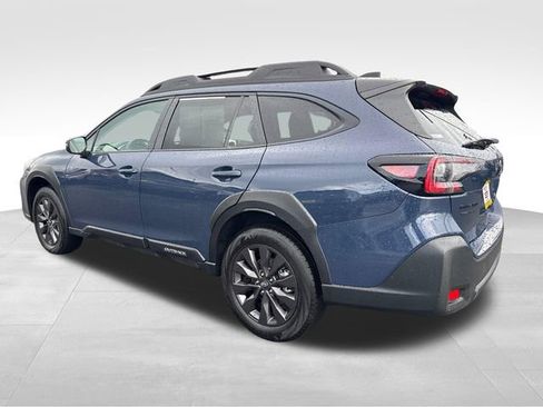 Certified 2025 Subaru Outback Onyx Edition image 5