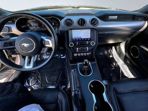 Used 2022 Ford Mustang GT Premium w/ Equipment Group 401A image 7