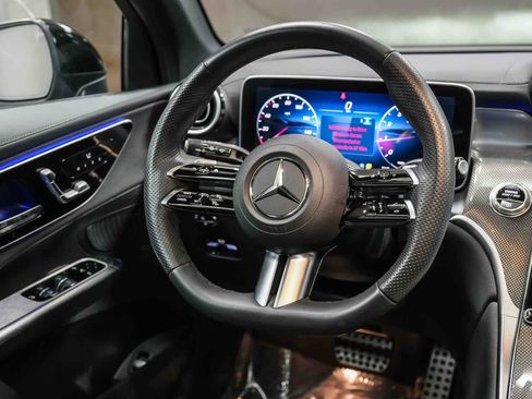 Used 2026 Mercedes-Benz GLC 300 image 18