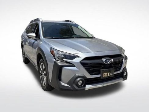 Used 2024 Subaru Outback Touring XT AWD/4WD image 2