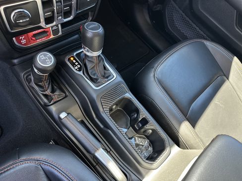 Used 2022 Jeep Gladiator Mojave w/ Trailer Tow Package image 35