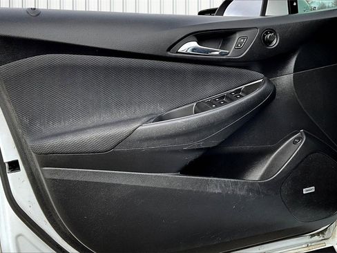 Used 2016 Chevrolet Cruze LT image 18