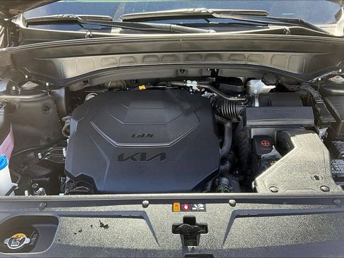 Used 2024 Kia Telluride SX Prestige w/ Towing Package image 26