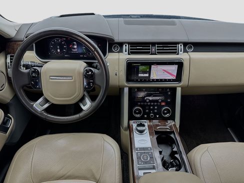 Used 2020 Land Rover Range Rover HSE image 15