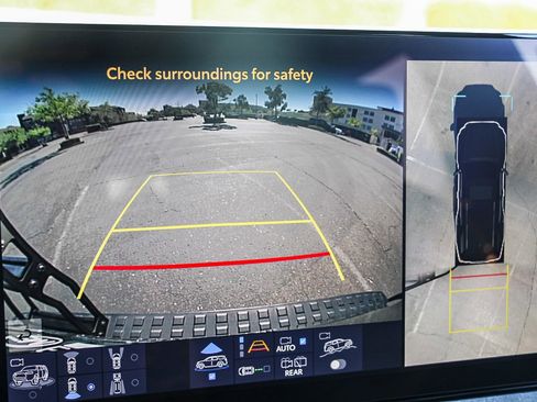 Used 2025 Toyota 4Runner Trailhunter image 24