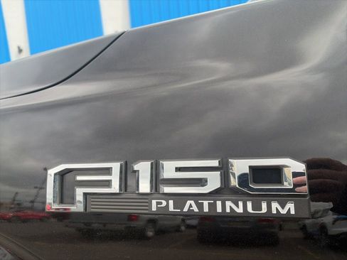 Used 2015 Ford F150 Platinum w/ Max Trailer Tow Package AWD/4WD image 28