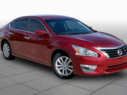Used 2013 Nissan Altima 2.5 S FWD image 3