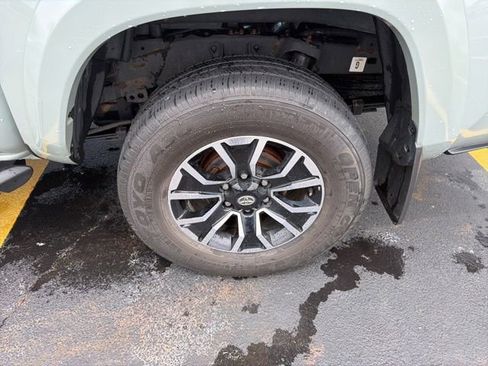 Used 2023 Toyota Tacoma TRD Sport AWD/4WD image 13