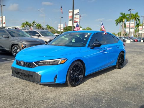Used 2025 Honda Civic Sport image 6