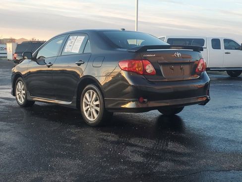 Used 2010 Toyota Corolla S image 5