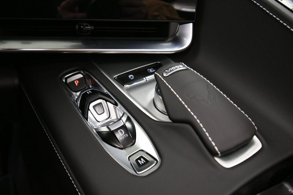 Used 2024 Chevrolet Corvette Z06 RWD image 28