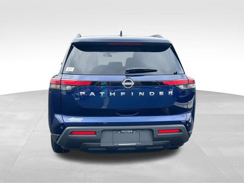 Used 2025 Nissan Pathfinder SV FWD image 8