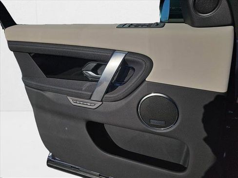 New 2025 Land Rover Discovery Sport S image 26