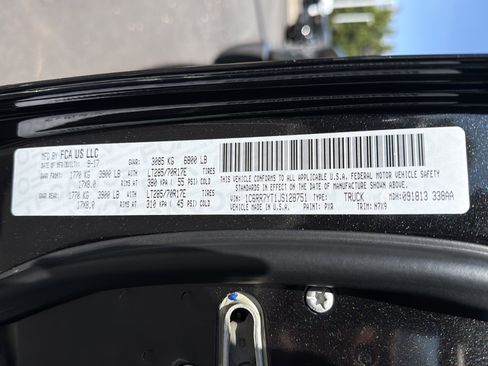 Used 2018 RAM 1500 Rebel w/ Luxury Group image 33