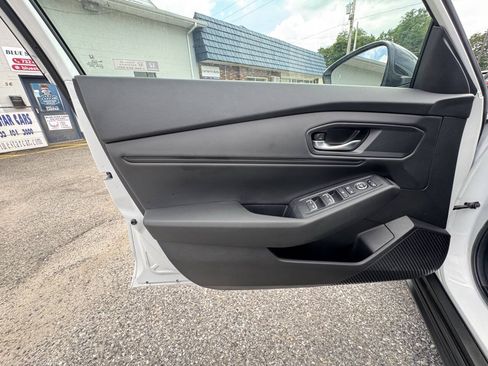 Used 2025 Honda Accord SE image 26