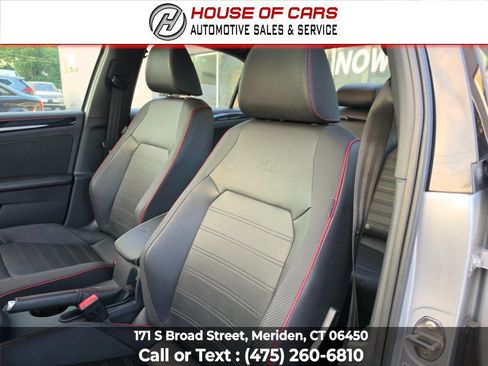 Used 2015 Volkswagen Jetta GLI SE FWD image 36