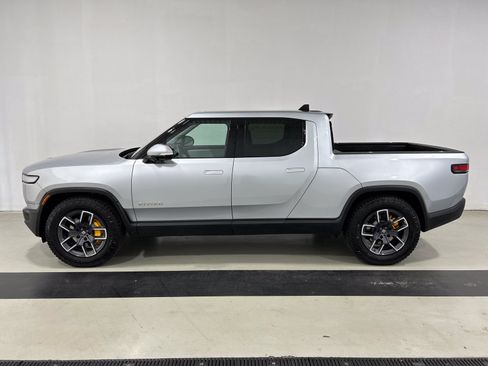 Used 2023 Rivian R1T Adventure AWD/4WD image 2