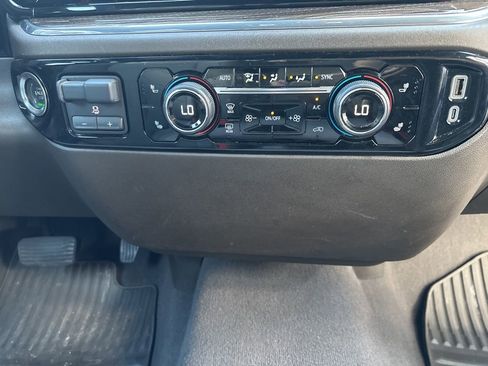 Used 2025 Chevrolet Silverado 1500 LT AWD/4WD image 32