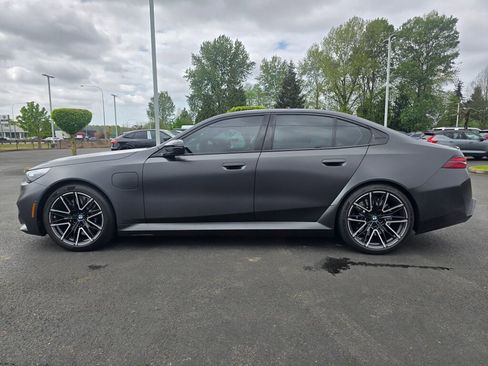 Used 2026 BMW M5 AWD/4WD image 2