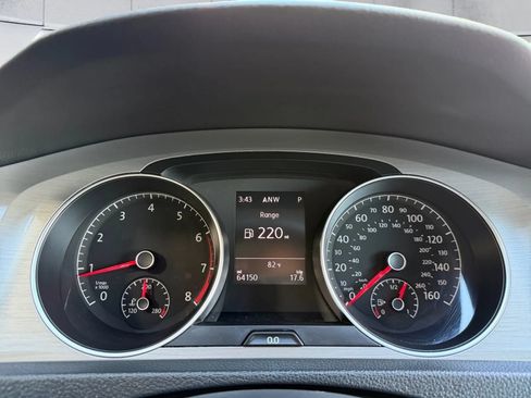 Used 2015 Volkswagen Golf SEL FWD image 16