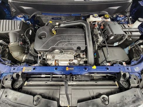 Used 2023 Chevrolet Equinox Premier image 8