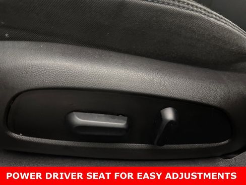 Used 2019 Chevrolet Cruze LT w/ LT Fleet Convenience Package image 5