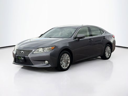 Used 2013 Lexus ES 350 w/ Luxury Pkg image 3