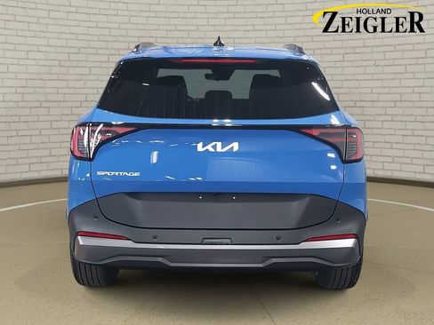 New 2026 Kia Sportage EX image 6