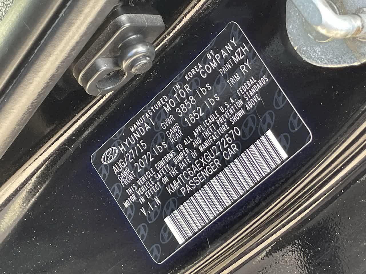 Used 2016 Hyundai Veloster Turbo FWD image 29
