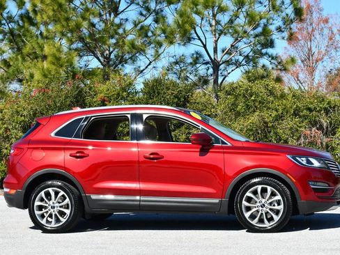 Used 2017 Lincoln MKC Select w/ Select Plus Package image 8