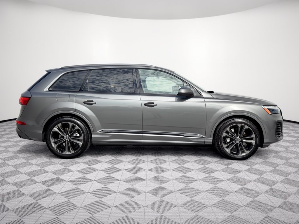 Used 2026 Audi Q7 3.0T Premium Plus w/ Premium Plus Package AWD/4WD image 8