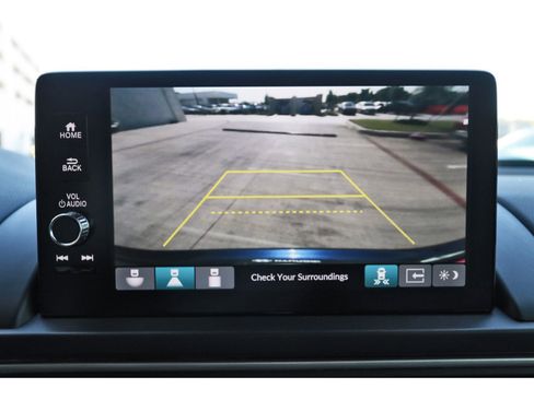 Used 2024 Honda Pilot Touring image 25