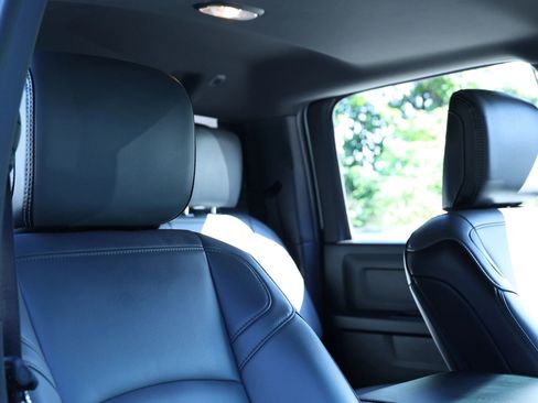 Used 2022 RAM 2500 Tradesman w/ Chrome Appearance Group image 34