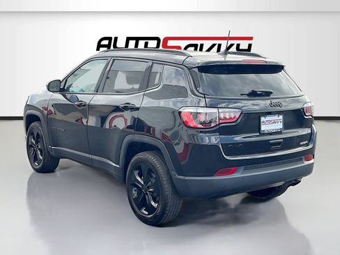 Used 2020 Jeep Compass Latitude AWD/4WD image 5